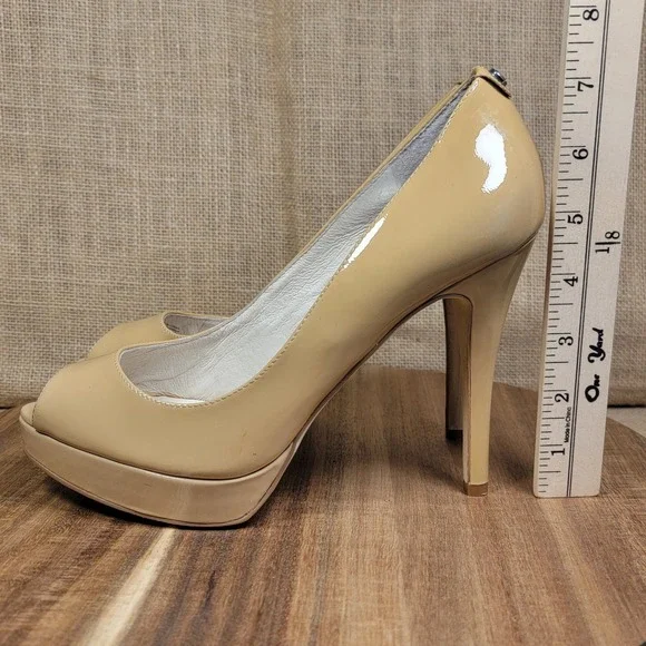 Michael Kors Peep Toe Platform Heels Nude Patent Leather Pumps Women's 9M - Picture 4 of 11